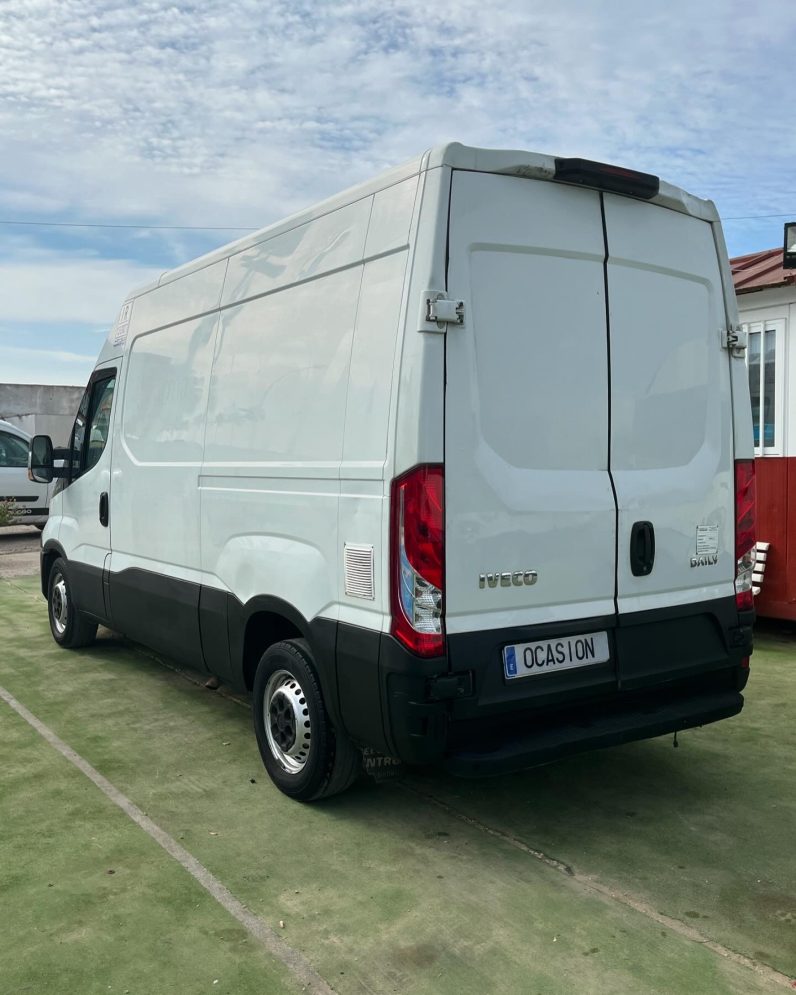 
								Iveco Daily Isotermo full									