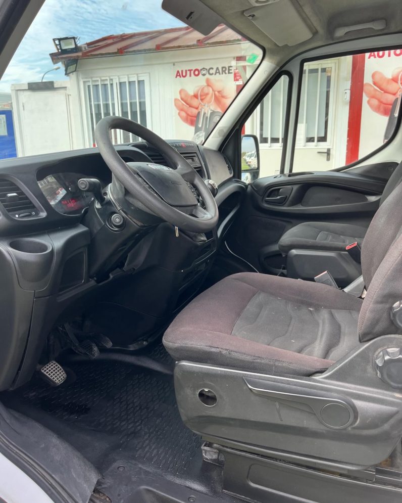 
								Iveco Daily Isotermo full									