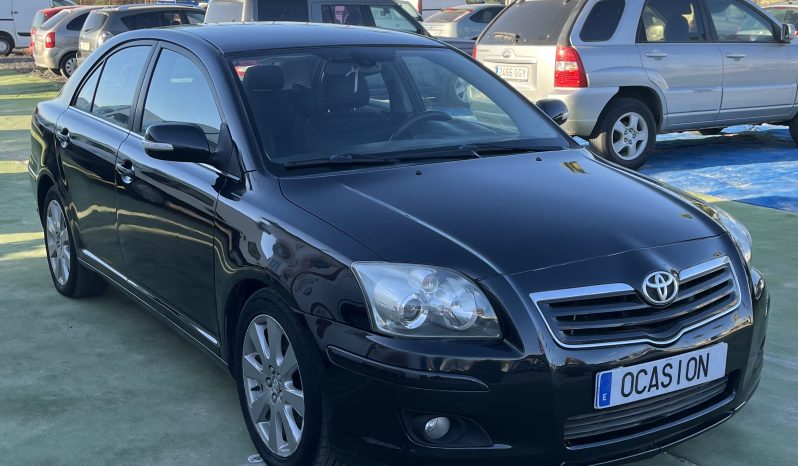 
								Toyota Avensi full									