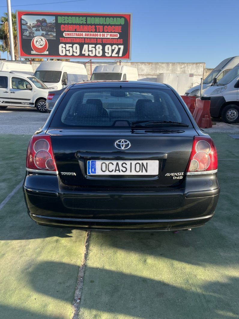 
								Toyota Avensi full									