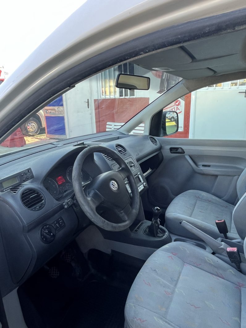 
								Volkswagen Caddy Isotermo full									