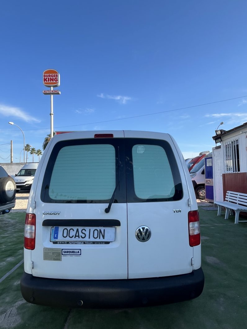 
								Volkswagen Caddy Isotermo full									