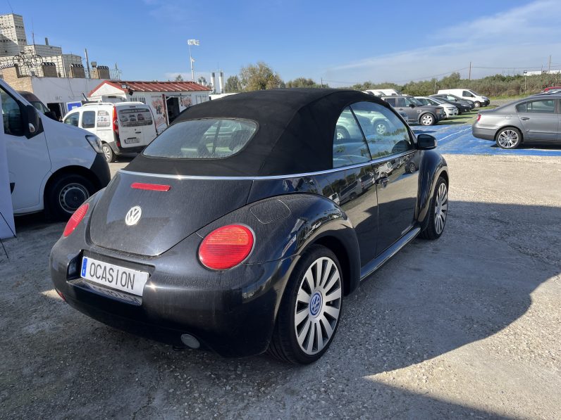 
								Volkswagen New Beetle full									