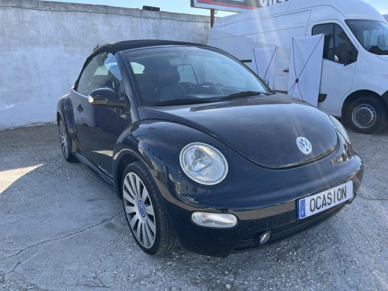 
								Volkswagen New Beetle full									