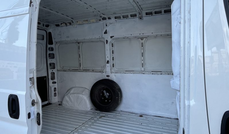
								Peugeot Boxer full									