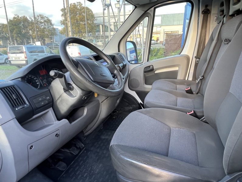 
								Peugeot Boxer full									