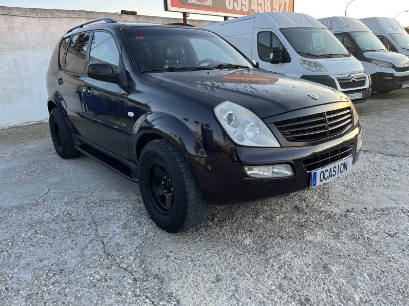 
								Ssangyong Rexton full									