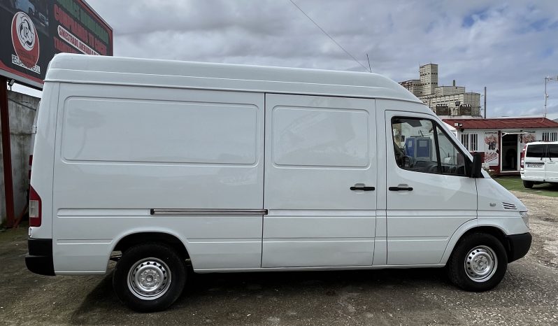 
								Mercedes Sprinter full									