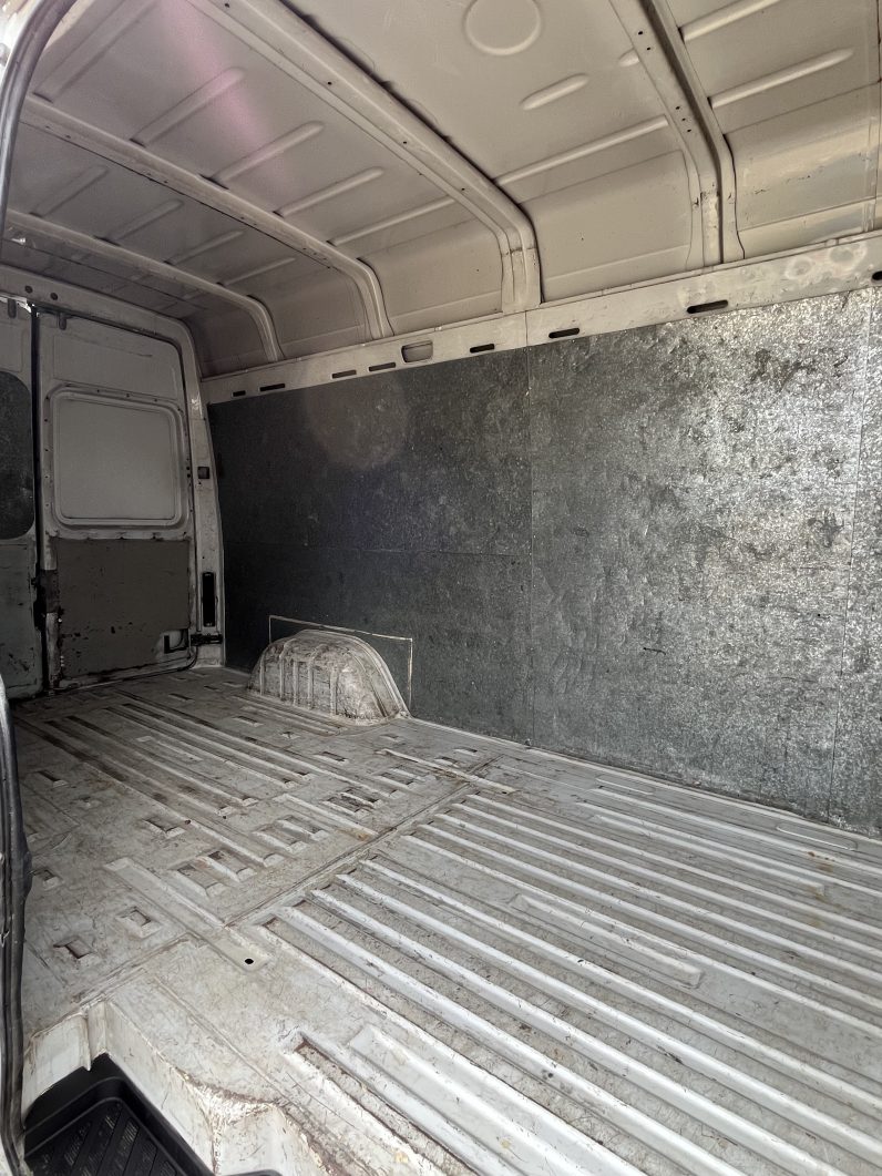 
								Mercedes Sprinter full									