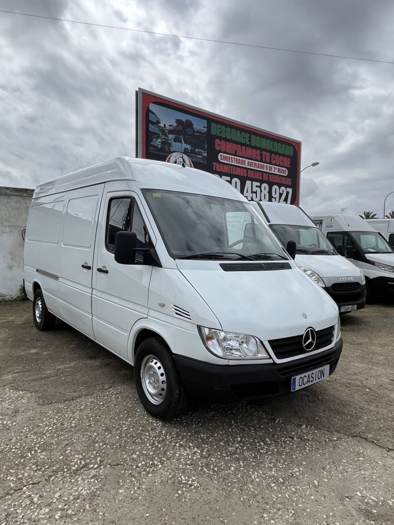
								Mercedes Sprinter full									