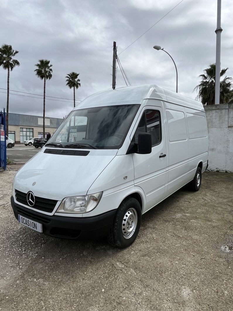 
								Mercedes Sprinter full									